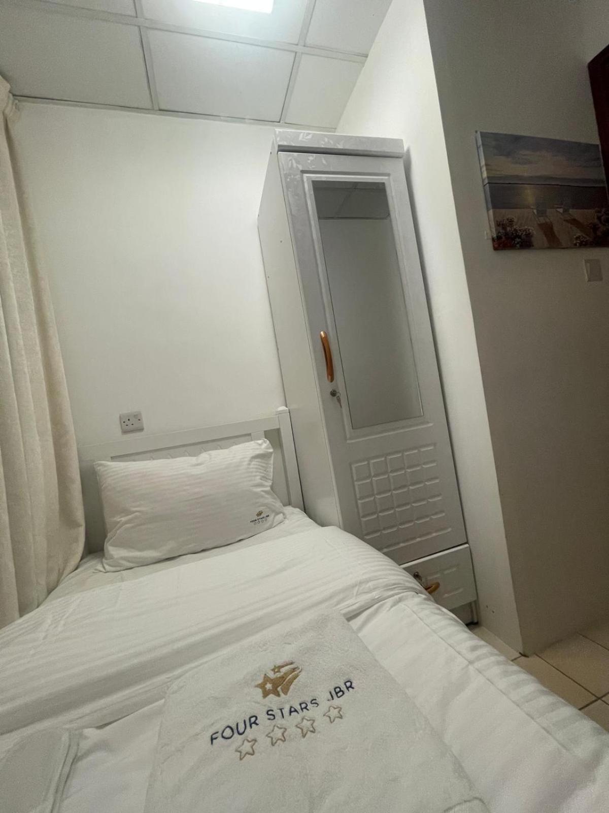 Hotel Four Stars Dubai Marina Jbr Zewnętrze zdjęcie
